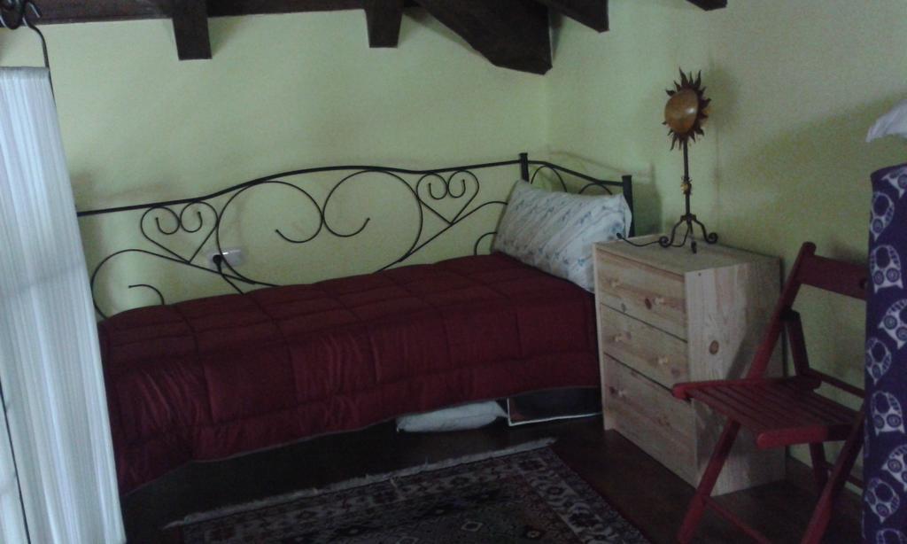 Casa Rural De Alquiler Integro La Cantina De Villarmayor-Asturias Villarmayor (Asturias) Quarto foto